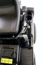Black Edition PRO 155/84 Rasentraktor inkl. Mulchkit & Anhängerkupplung – Bild 9